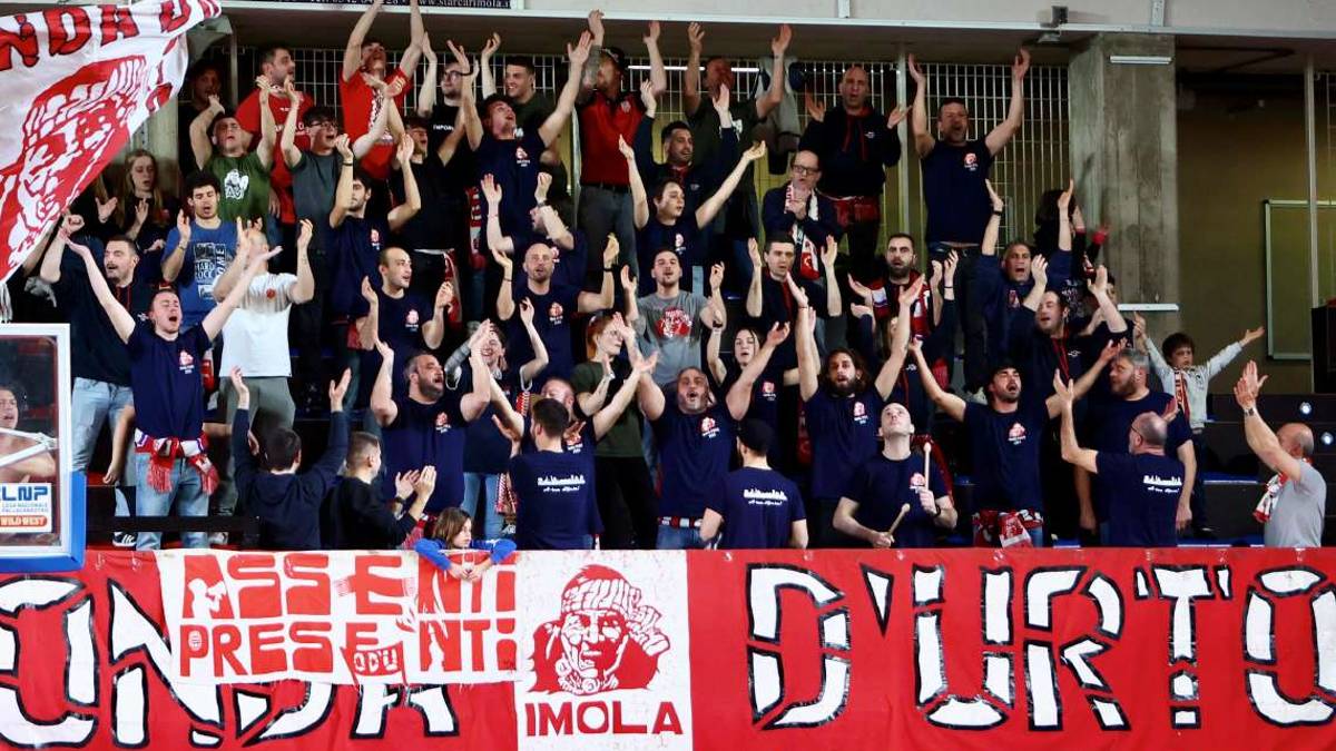 Basket B: Andrea Costa, domani il 30° compleanno dell'Onda d'Urto