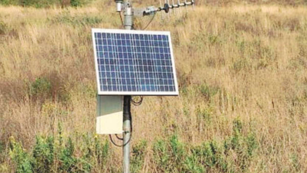 Cesena, incubo frana per 18 persone e 80mila polli: Gps anti-guai