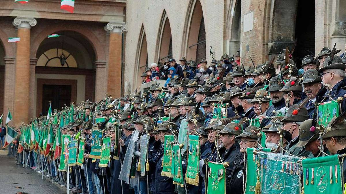 Rimini e l'allegria degli Alpini VIDEO