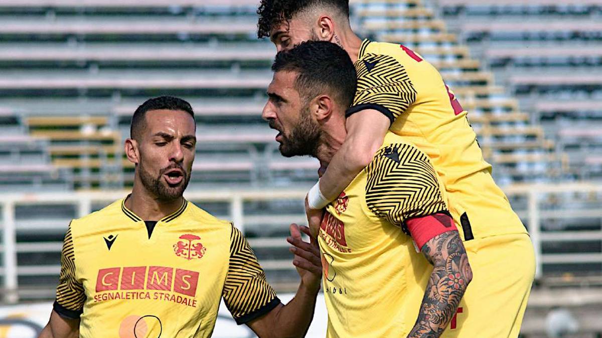 Calcio D, Ravenna: per Guidone 4 reti e mezzo sorriso