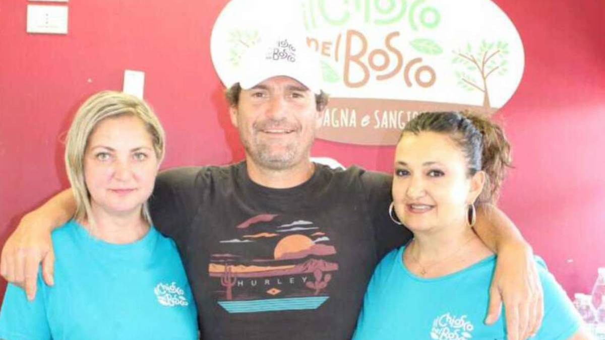 Cesenatico, tagliatella al ragù su una cialda di piadina: il chiosco di Zadina inventa la Piaditella