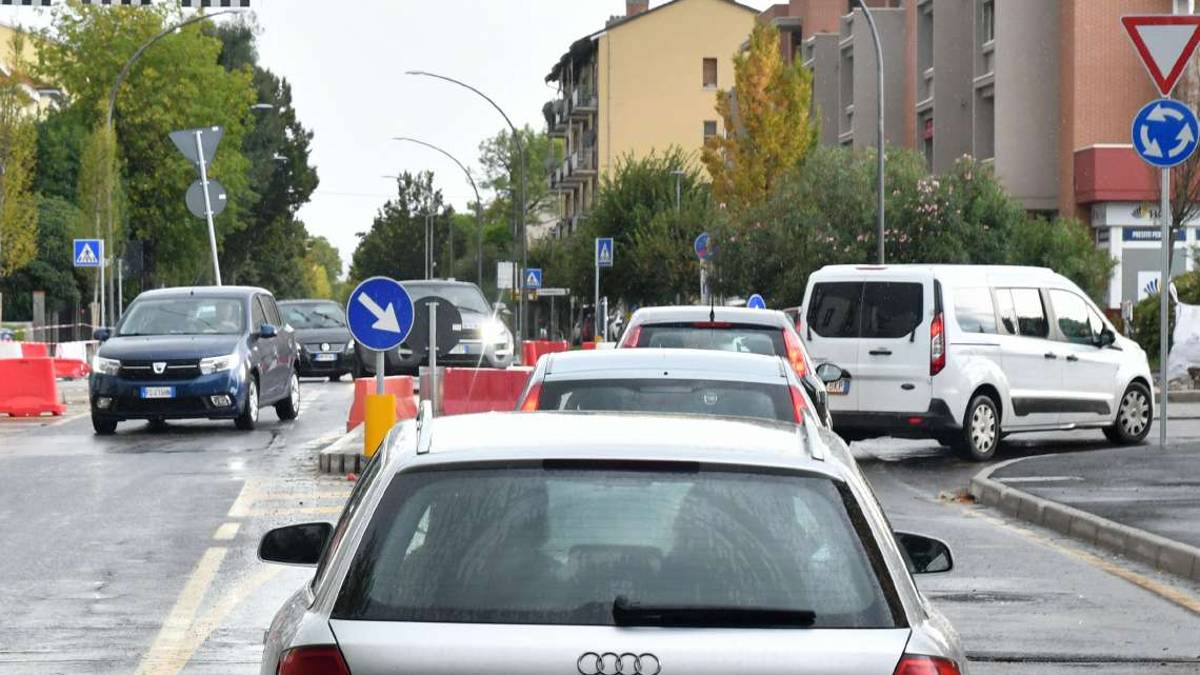 Forlì. Via Bertini, stesso traffico vicino ad altri supermercati