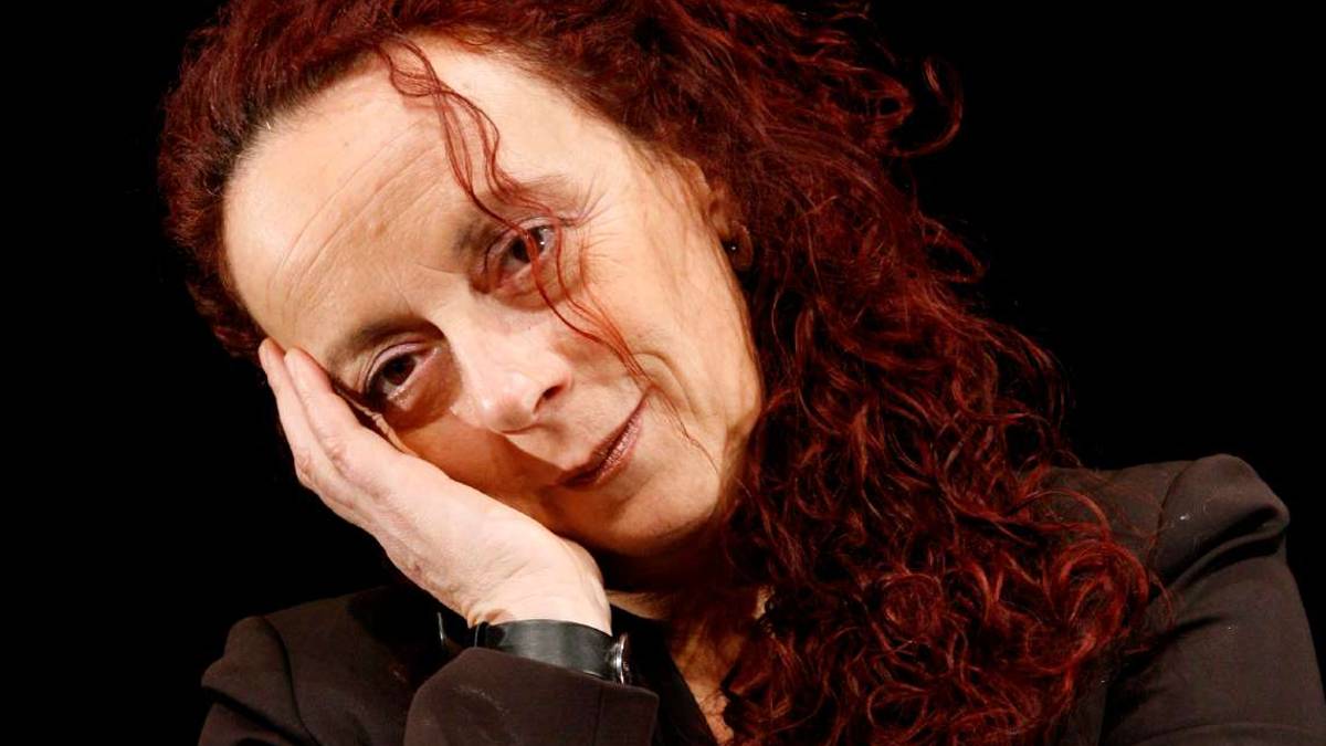 Laura Curino in scena a Gambettola con il suo Olivetti