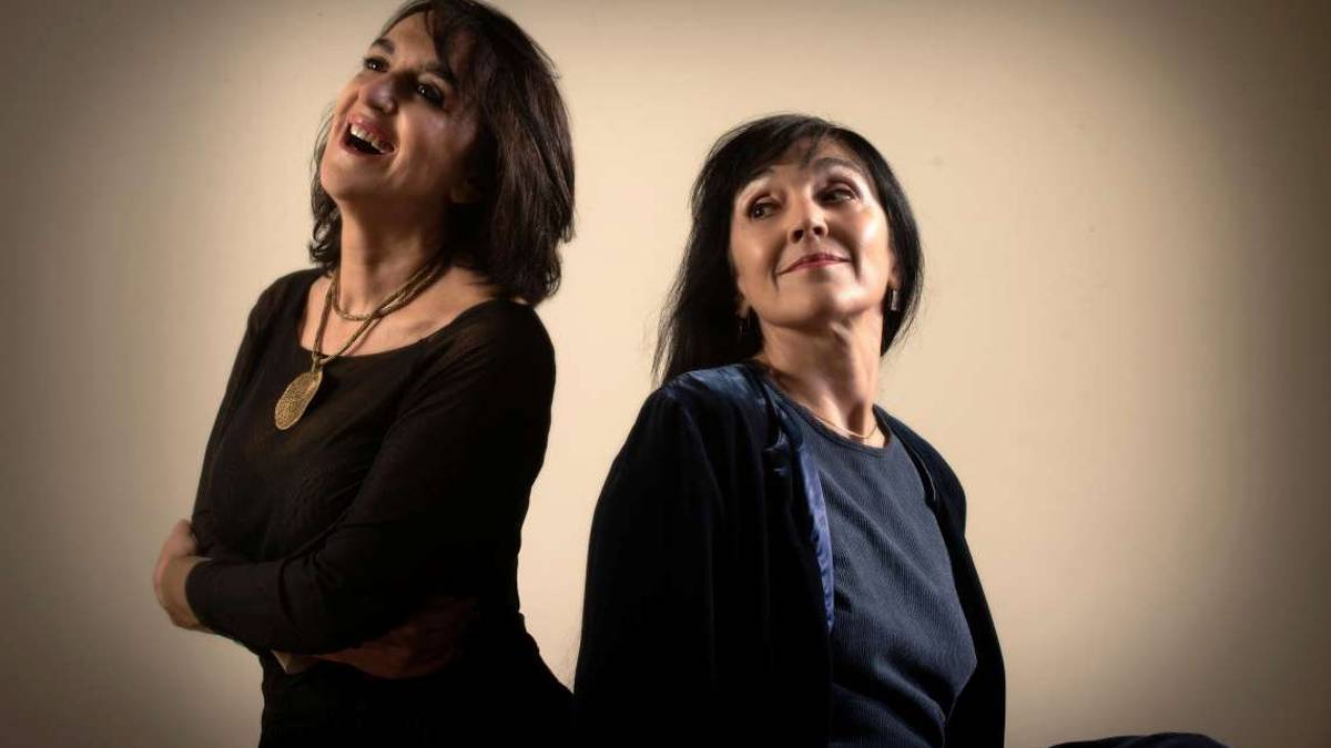 Elena Bucci e Angela Malfitano Per magia al teatro Sociale