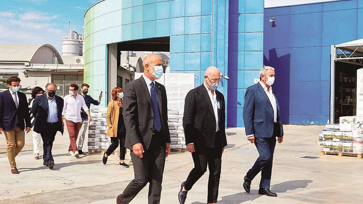 San Mauro, Bonaccini in visita all'Ivas dei bilanci record