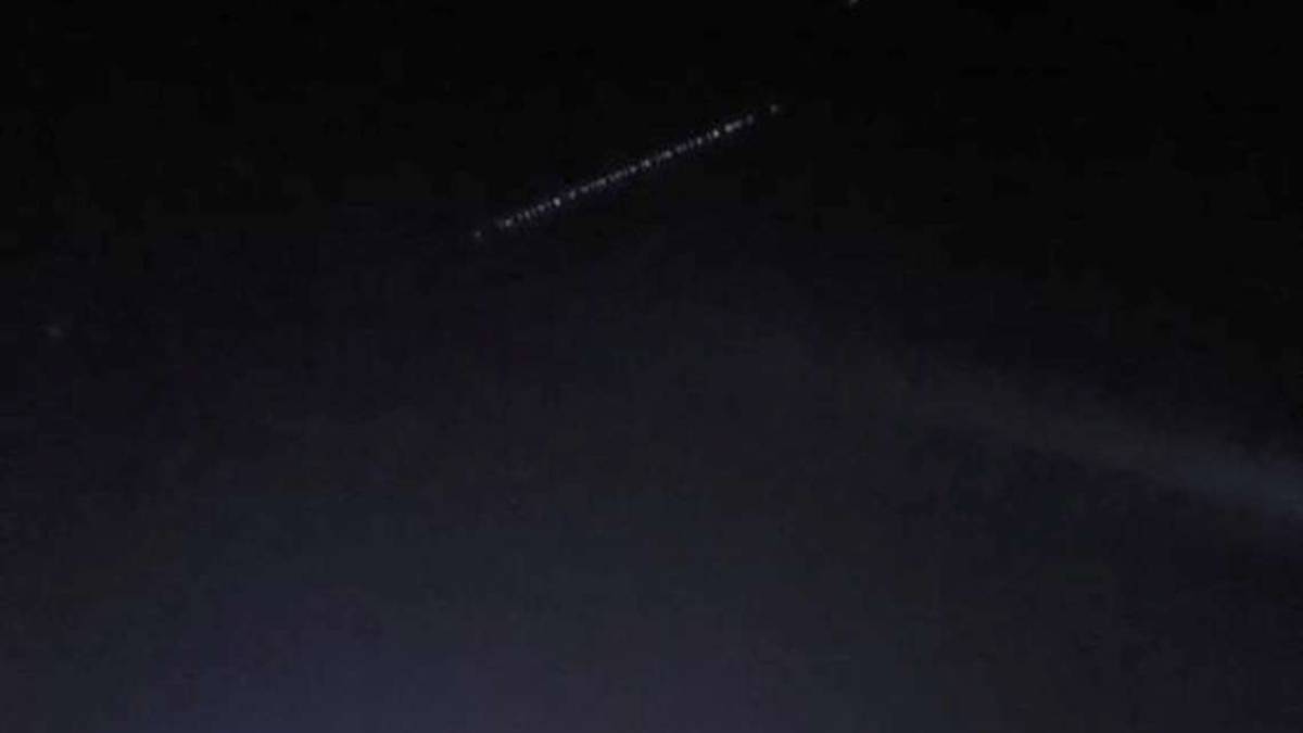 Cesena, in cielo avvistati i satelliti Starlink di Musk