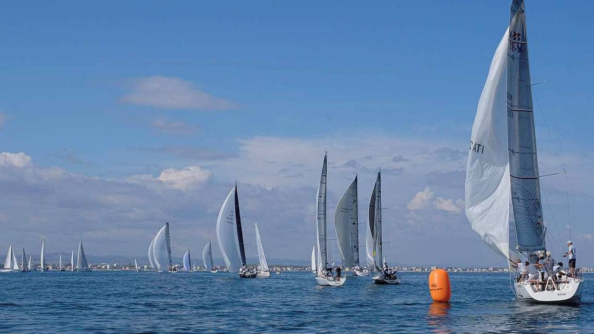 Vela, Pegaso doma la bonaccia e vince la Mediolanum Cup