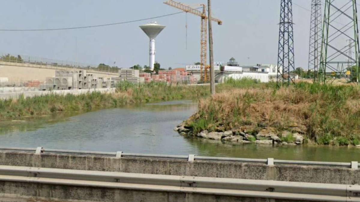 Furto e fuga col tuffo a Cesenatico nel canale: condannati in due