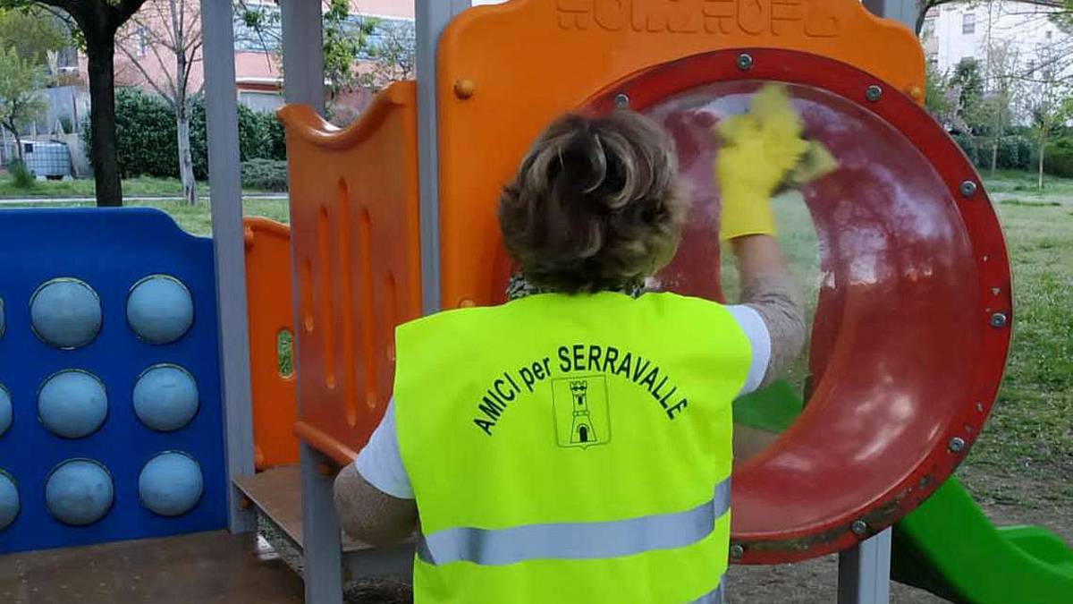 San Marino, i volontari ripuliscono il parco Ausa di Dogana