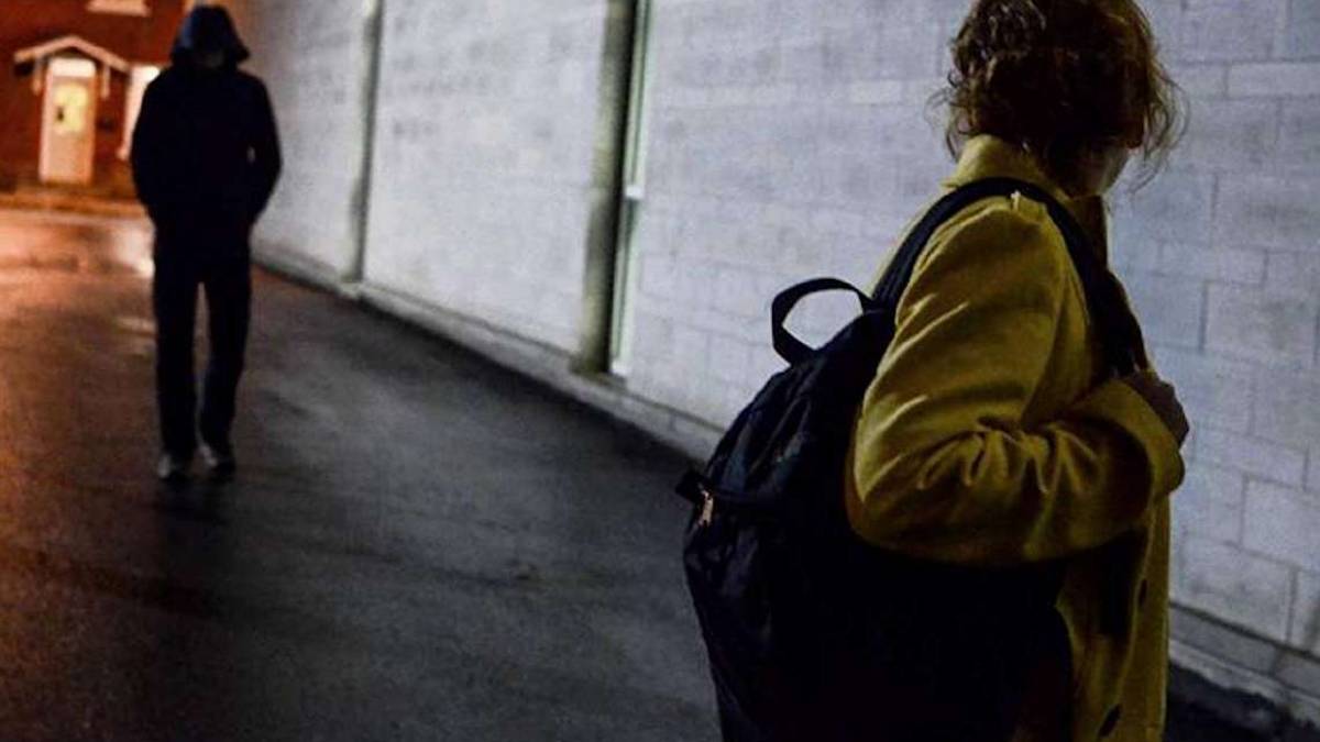 Ravenna, assassina hai abortito. Lo stalker la perseguita