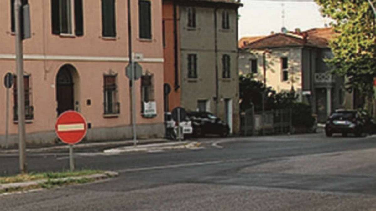 Cesena, spunta divieto d'accesso insensato e pericoloso: protesta
