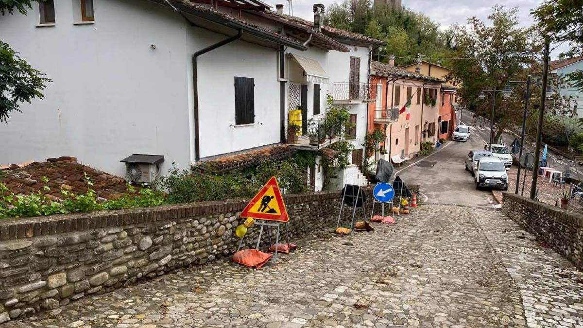Per le frane timori nel borgo di Roversano di Cesena