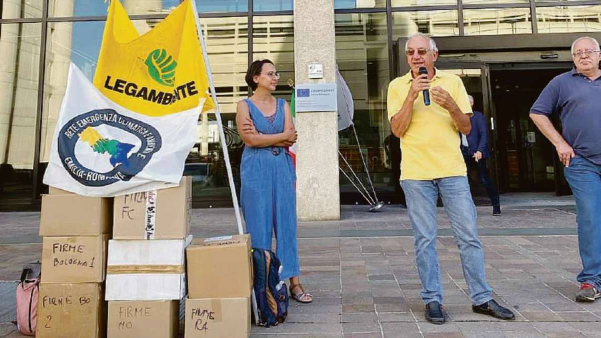 Cesena, 7.000 firme per quattro leggi dal basso pro-ambiente