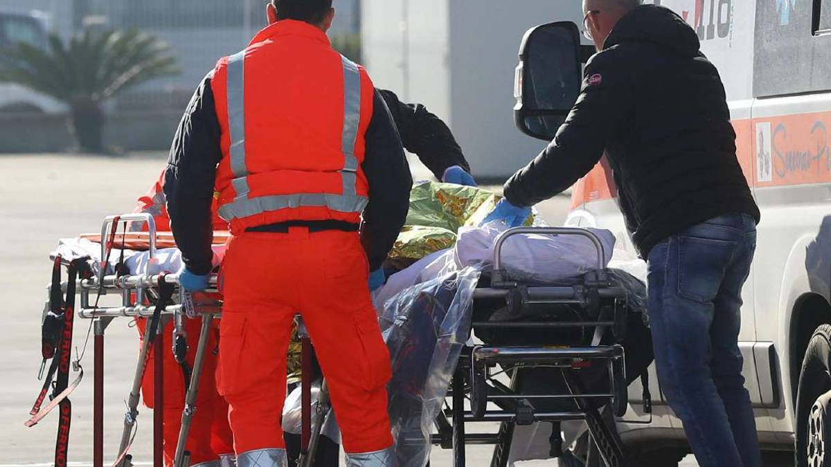 San Marino, cade dalla scala: grave elettricista 44enne