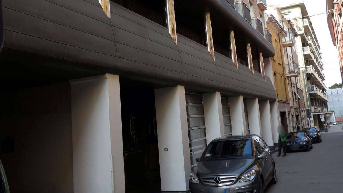 Rimini. Hotel DuoMo, il gioiello di Arad all’asta per 3,9 milioni