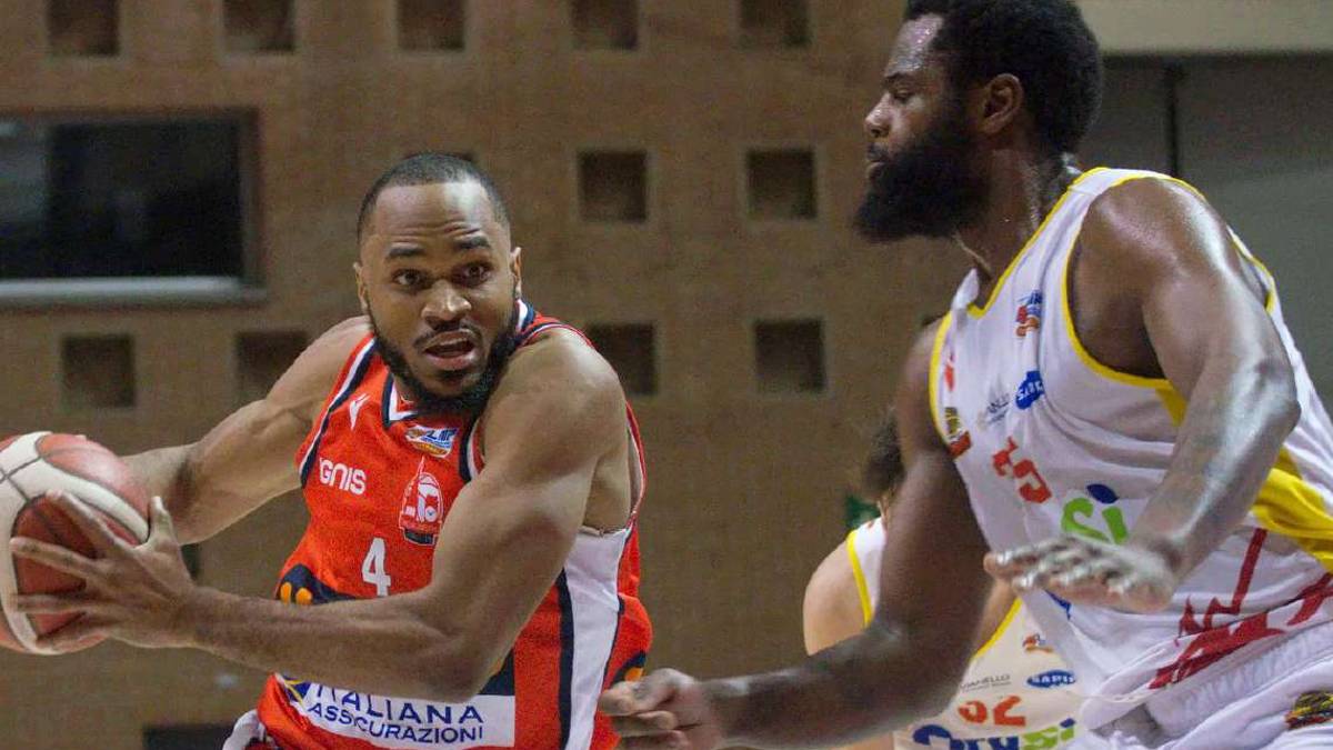 Basket A2, Lo straniero in Romagna? Dipende da come lo si... Usa