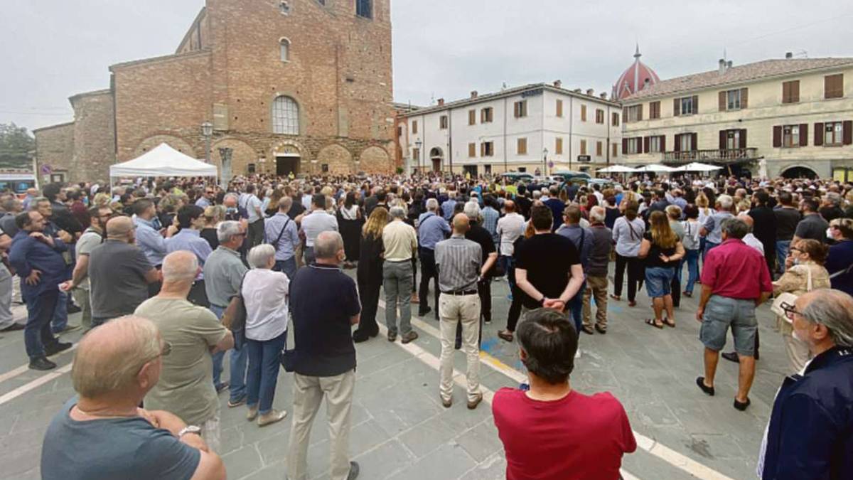 Sarsina, Ugo e Silvia sempre insieme: addio con le parole di Vasco
