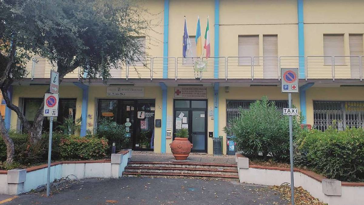 San Mauro Mare da tre medici a uno solo: disagi e proteste