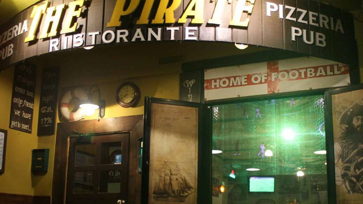 Cattolica, il Pirate Pub evita la chiusura: Ora lo rilanceremo