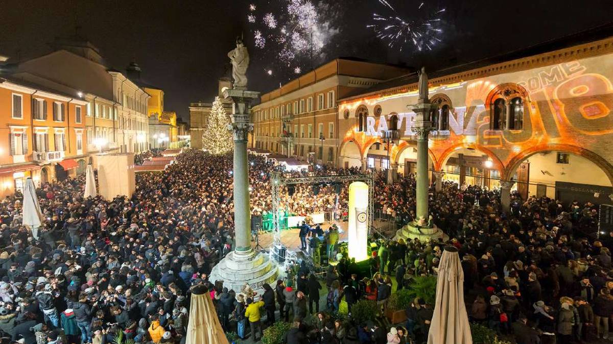 Ravenna, a Capodanno musica fino alle tre e niente vetro