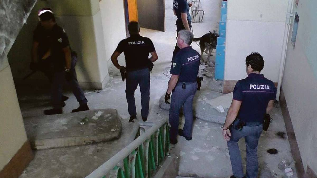 Rimini sud, il questore chiama il Comune: Colonie da illuminare