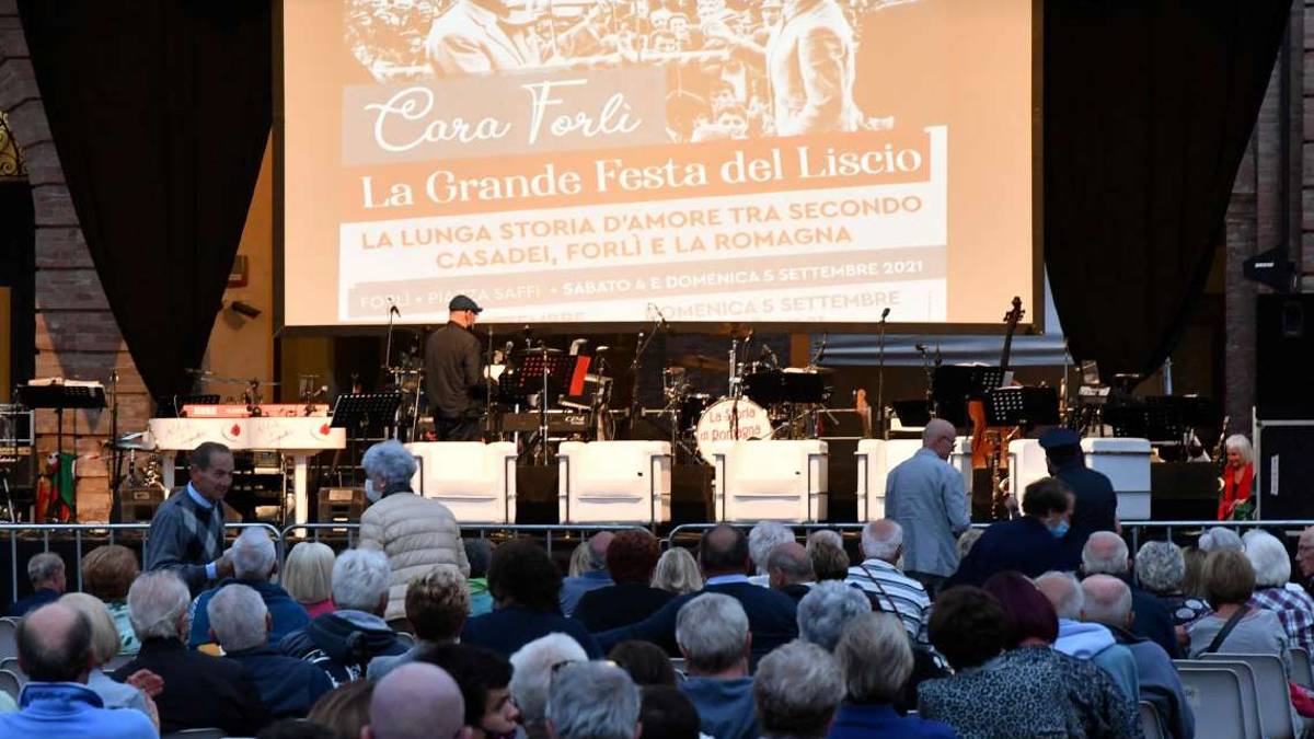 Forlì, in settembre torna il liscio in piazza