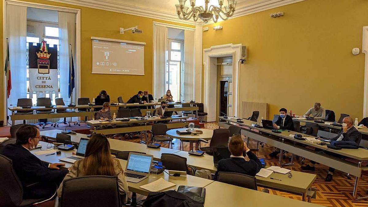 Cesena, colpo di spugna su due nuovi quartieri: città da ripensare