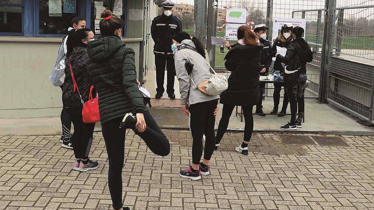 Cesena, che pasticcio: il concorso per 10 vigili inciampa in un errore nel test