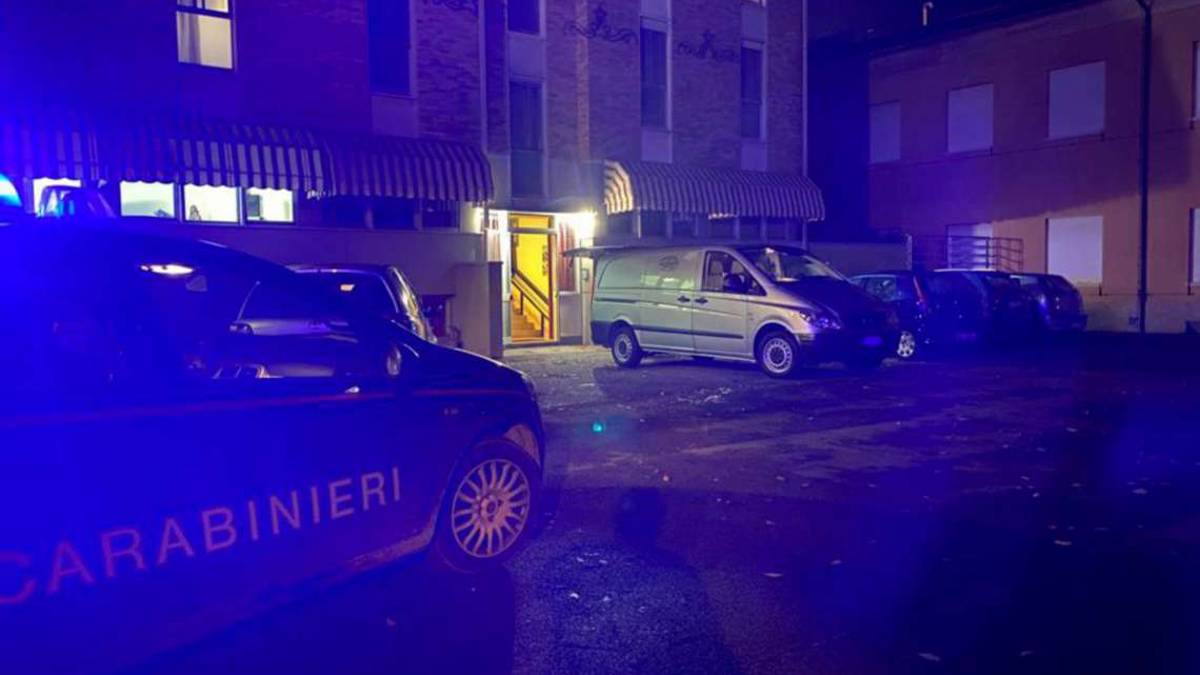 Cade a terra e muore dopo la confessione a Gambettola