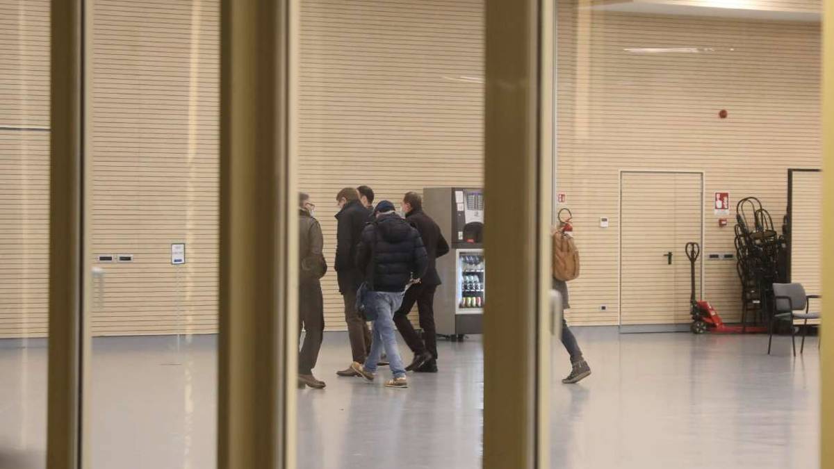 Coronavirus: sopralluogo per preparare i vaccini a Cesena Fiera