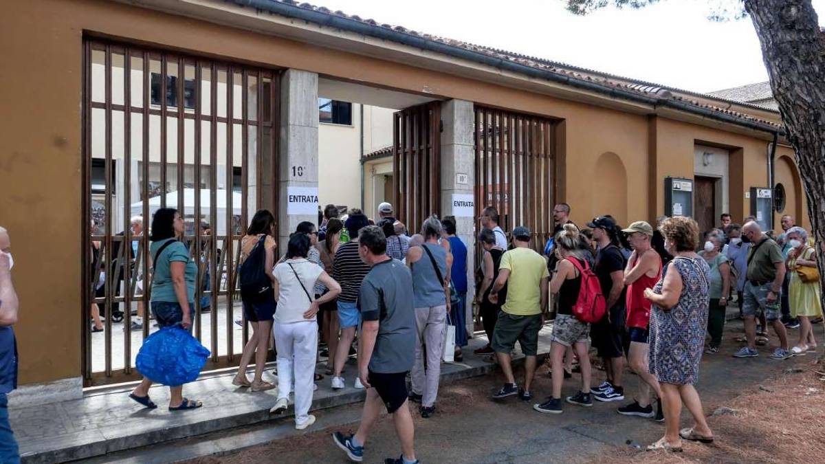 Imola, riecco il mercatino dei frati per beneficenza