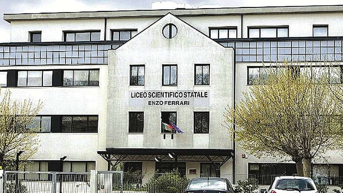 Cesenatico, bus studenti nel caos per un evento: genitori infuriati