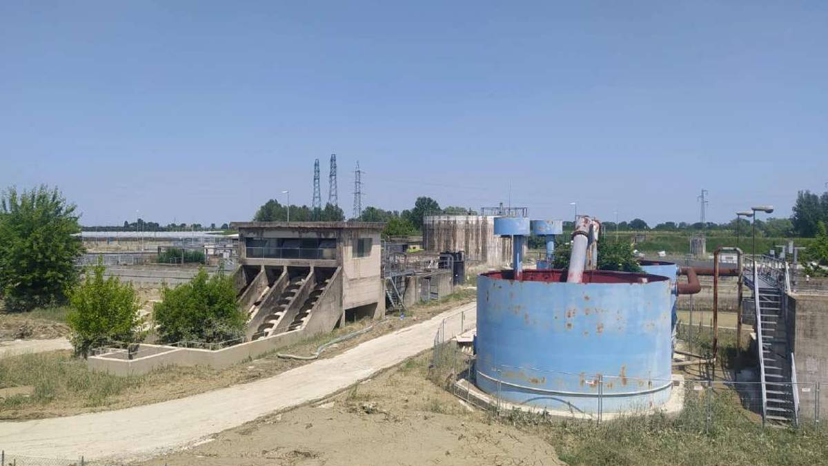 Alluvione Faenza, depuratore fuori servizio. Scarichi deviati
