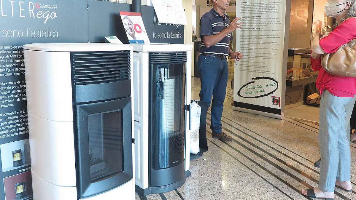 Il gas fa paura, corsa all'acquisto delle stufe