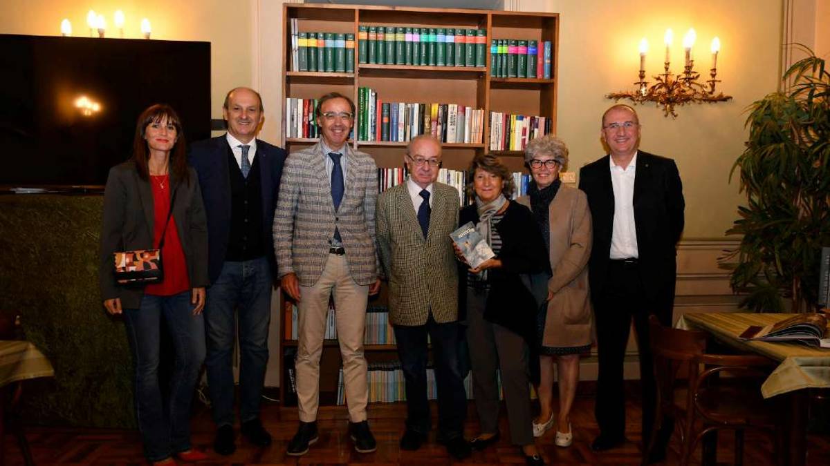 Forlì. Nuova biblioteca al circolo Aurora