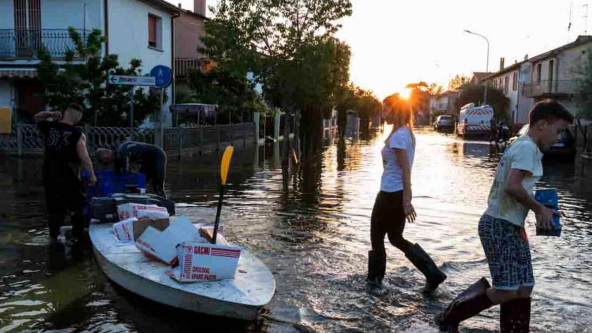 Conselice, l'acqua inizia a calare VIDEO