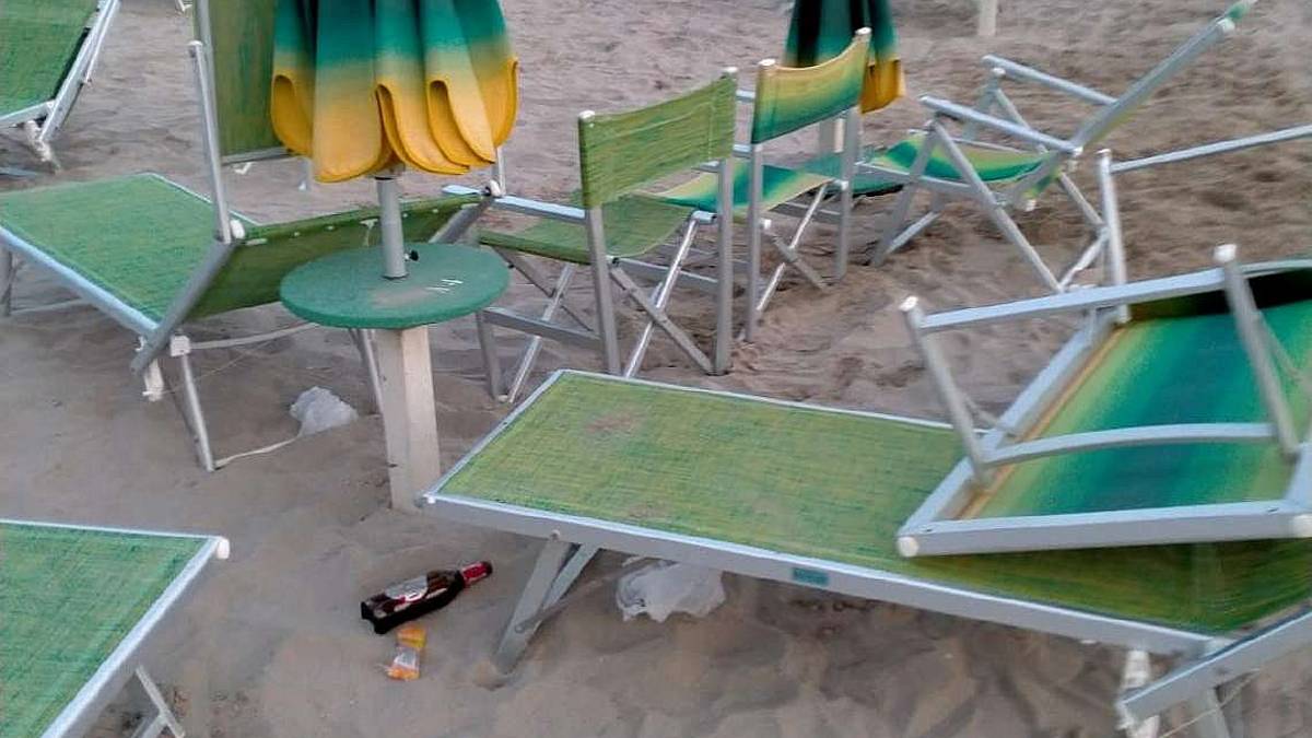 Bellaria. Vandali scatenati, danni a tre stabilimenti