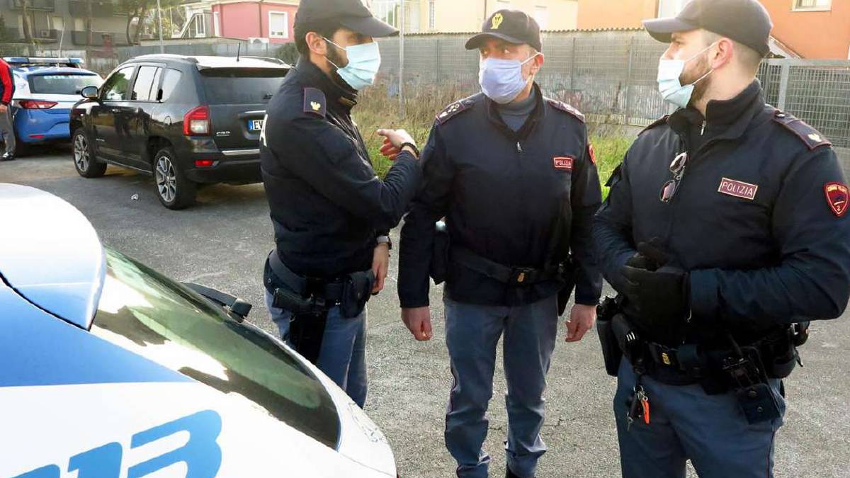 Ravenna, spara in casa, poi punta pistola contro i poliziotti