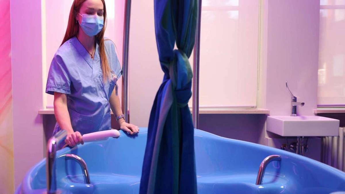 Parto in acqua possibile ora anche all'ospedale di Cesena