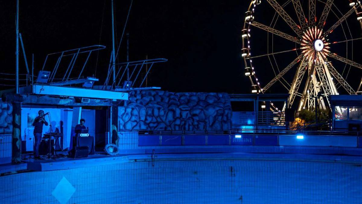 Battistini, Mina e i suoni del mare all'ex delfinario