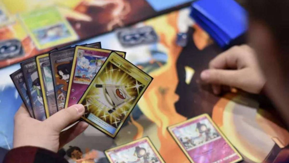 Savignano, ruba carte dei Pokemon per i figli: arrestato per rapina