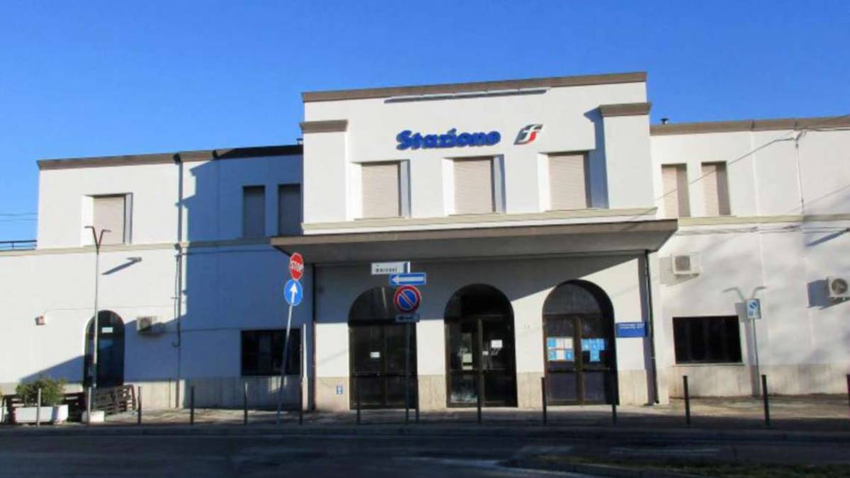Savignano, baby gang aggredisce alunno di prima media