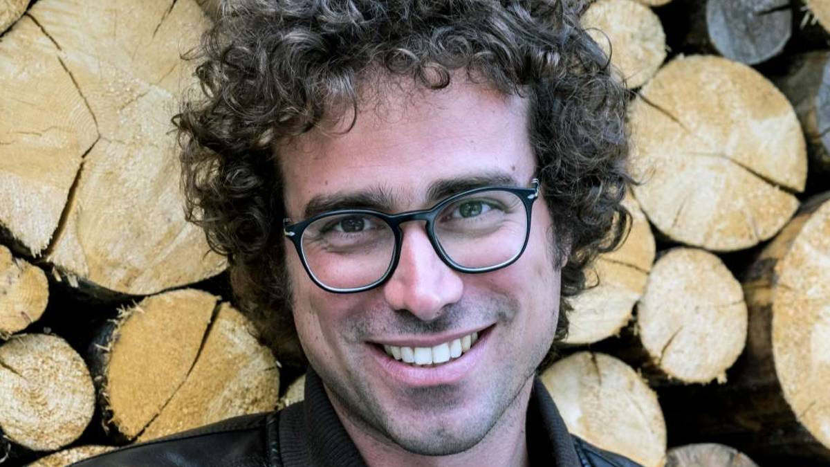 Matteo Cavezzali presenta A morte il tiranno