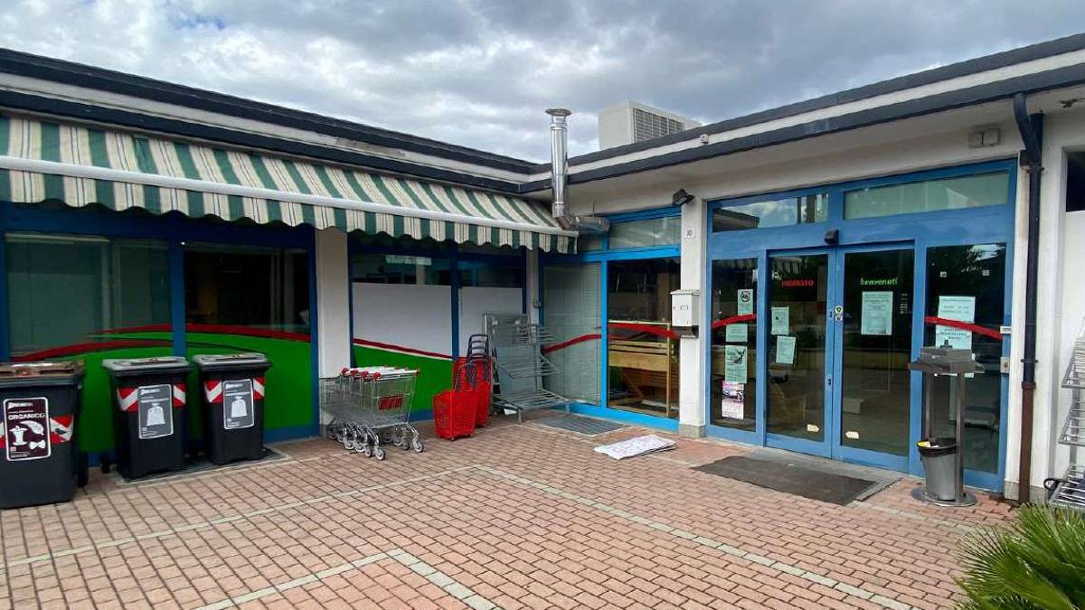 Cesena: la bolletta elettrica shock fa chiudere il supermercato di San Giorgio