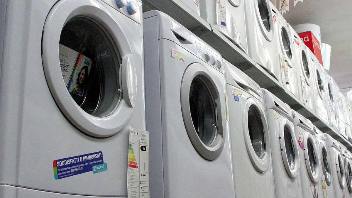 Caro bollette: ecco le soluzioni facili per consumare meno