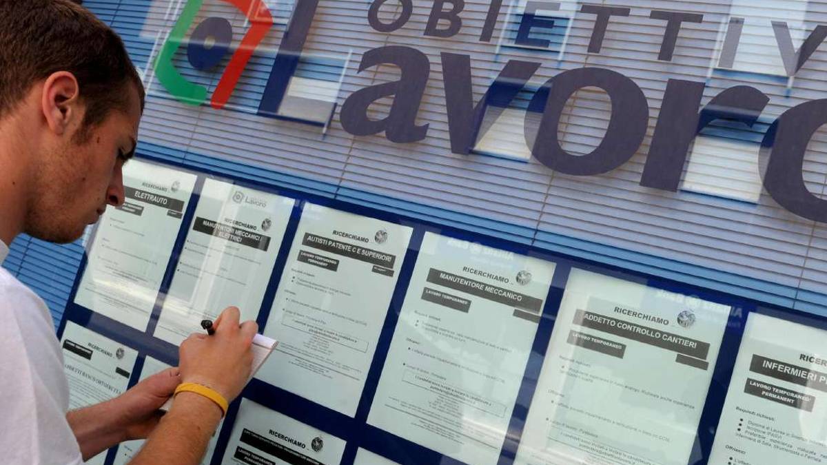 Salari fermi in Romagna. I sindacati: Tempo di intervenire