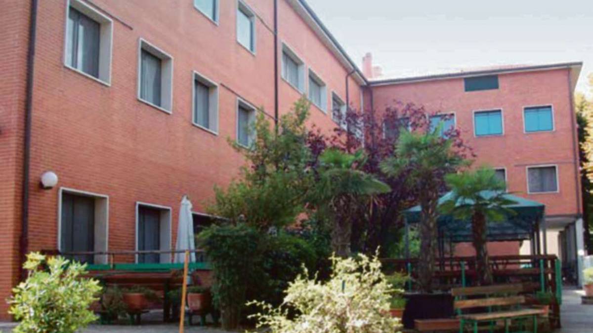 Cesenatico, il Covid entra in casa di riposo ma i vaccini lo domano