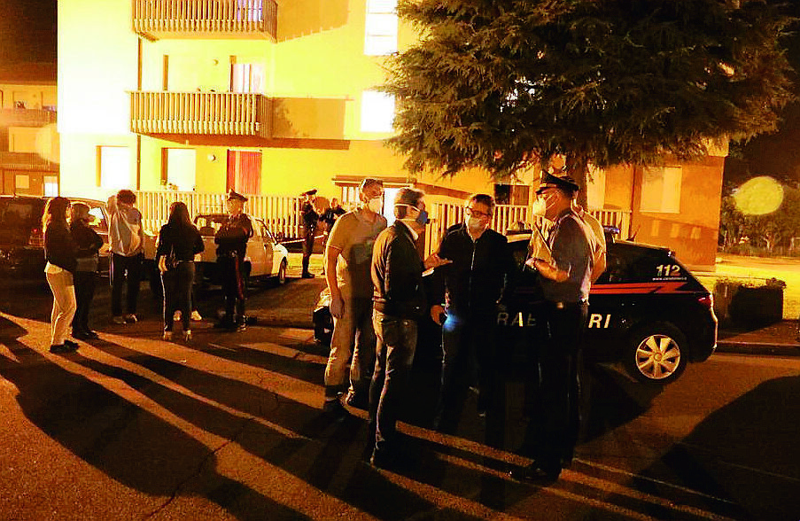 Uccisa a coltellate: ieri il funerale al crematorio di Cesena