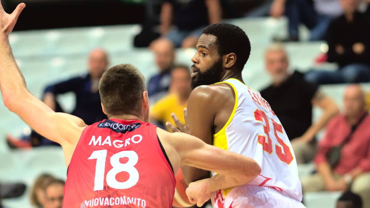 Basket A2, l'OraSì ha tagliato il pivot Wendell Lewis