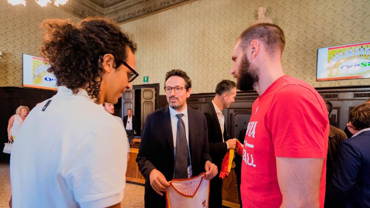 L’OraSì presentata in Comune a Ravenna: “Vogliamo fare divertire il nostro pubblico”